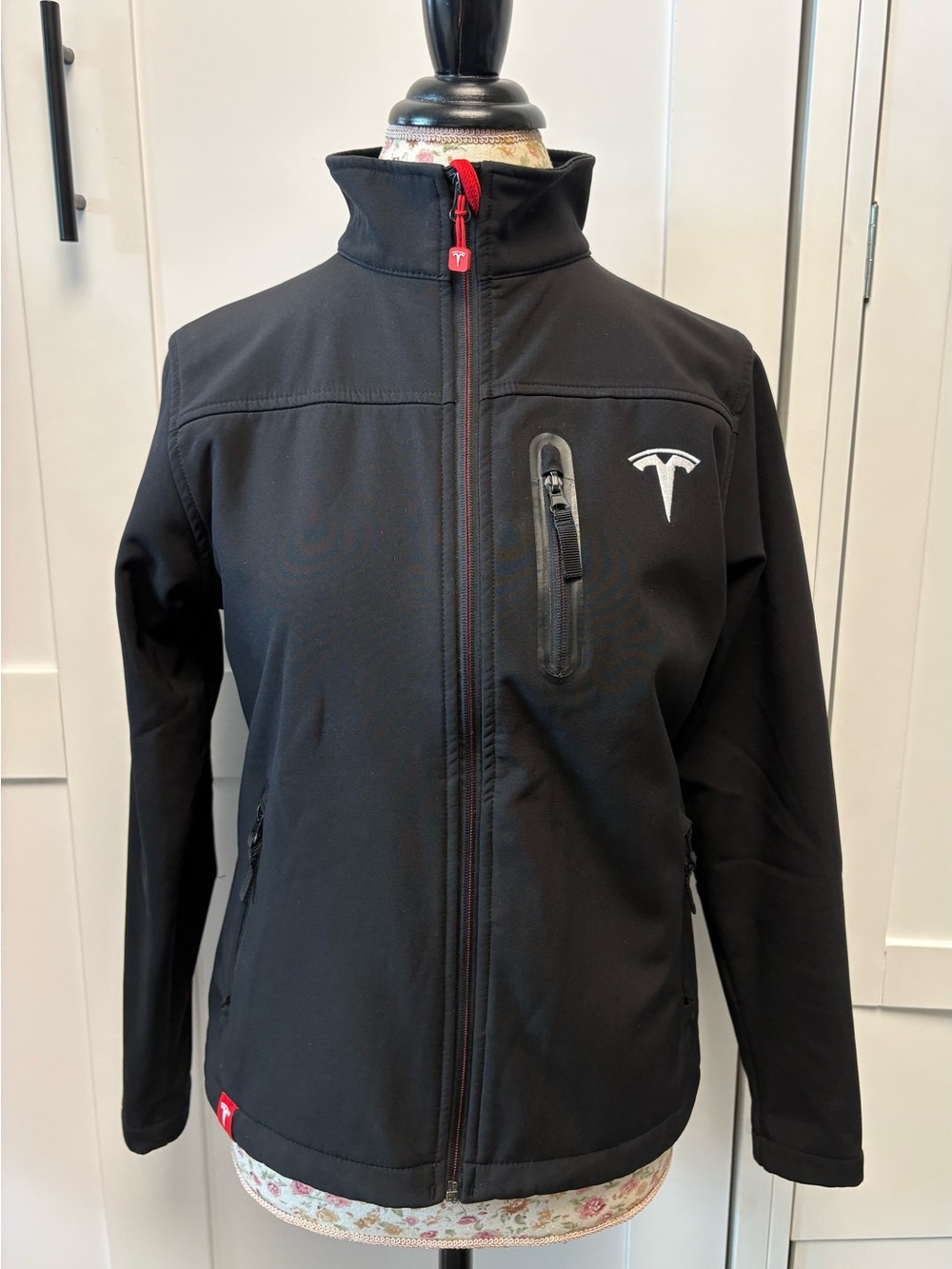 Tesla Black Softshell Jacket with Red Accents EUC Women’s